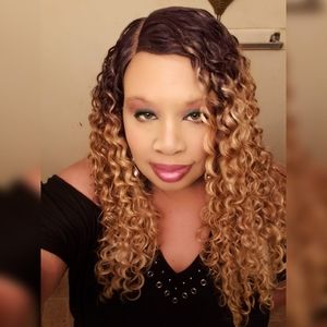 Meet your Posher, Stephanie